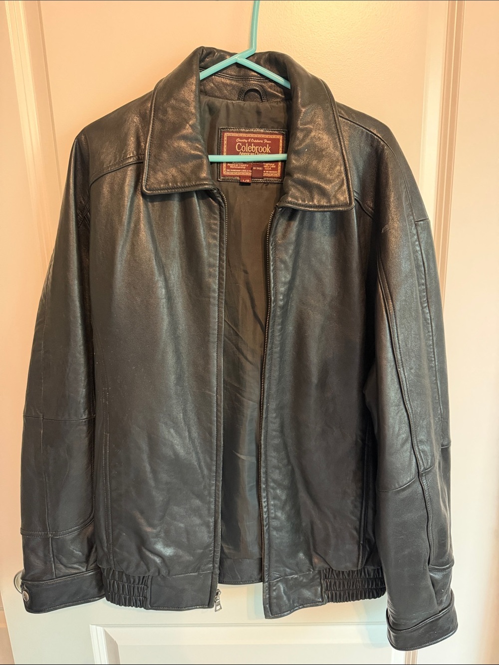 Colebrook Men’s Black Leather Bomber Jacket